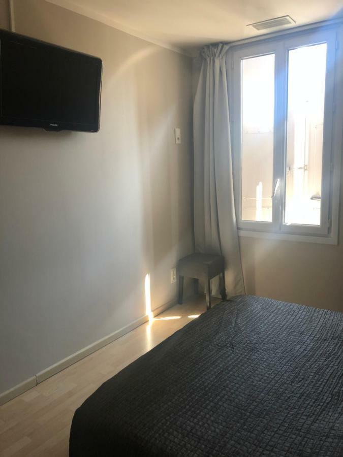 Hotel Le Lys D'Or Vauvert Eksteriør bilde